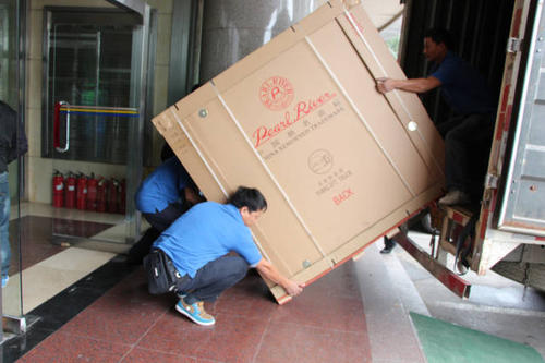古丈钢琴贵重工艺品无忧运